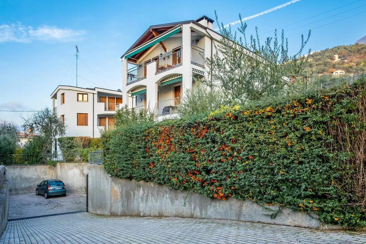 La Perla Del Lago Apartment Malcesine Italy